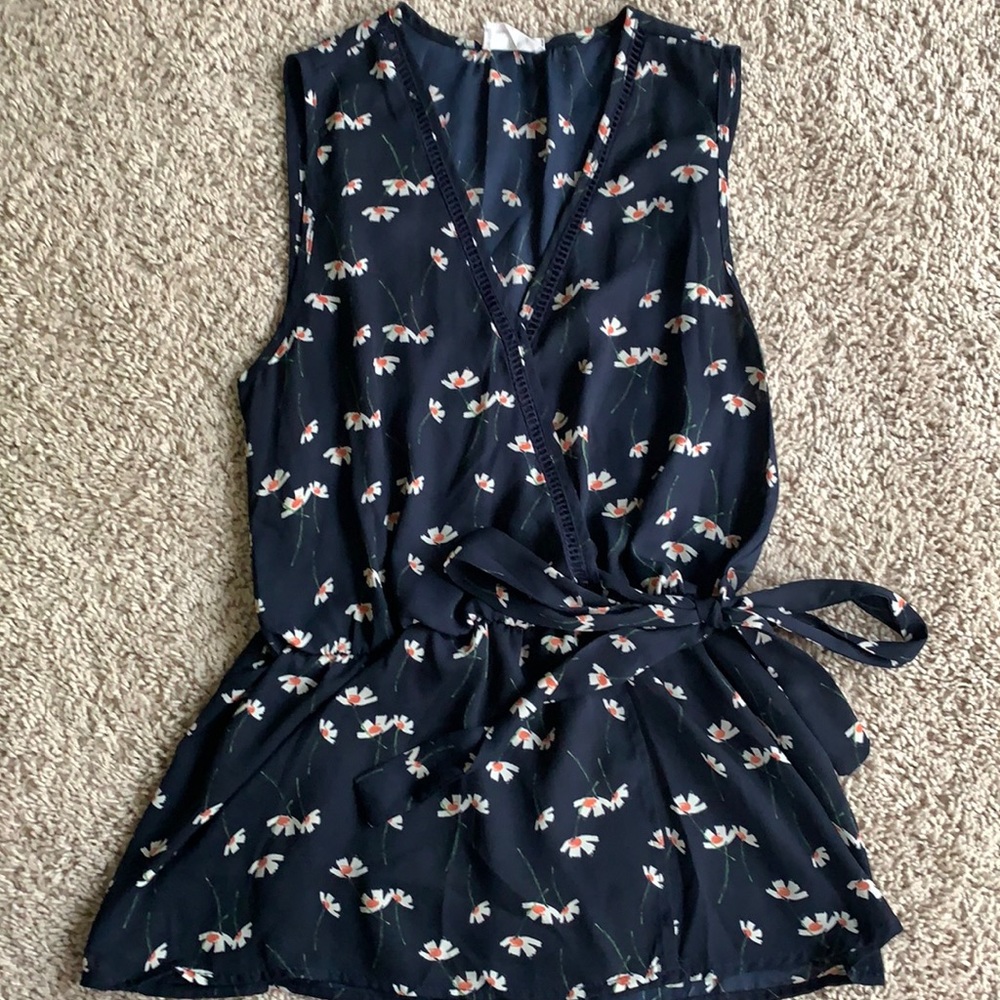 Women’s floral top